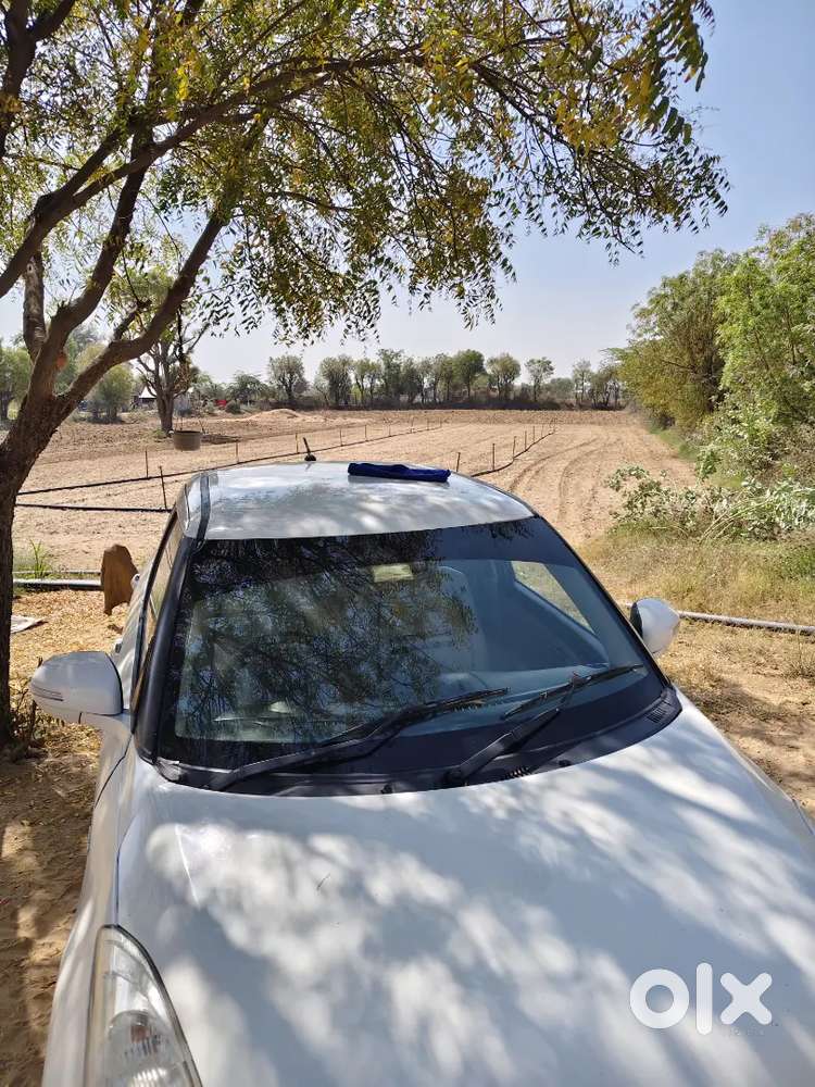 Maruti Suzuki Dzire 2015 Diesel Well Maintained
