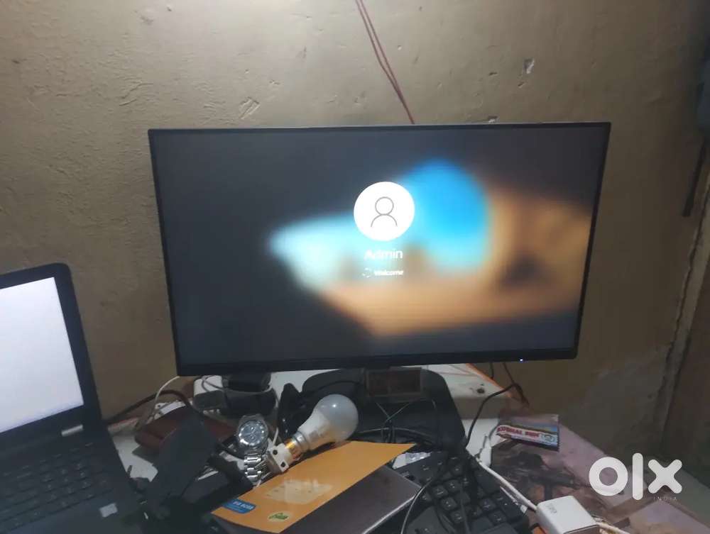 ️ Acer 24-Inch Full Screen Bezel-Less Monitor
