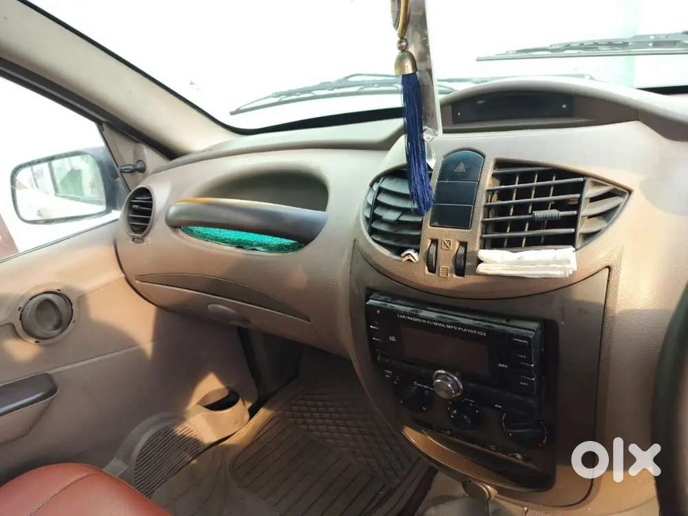 Ac Airbag 7seater Seats Is Foldable