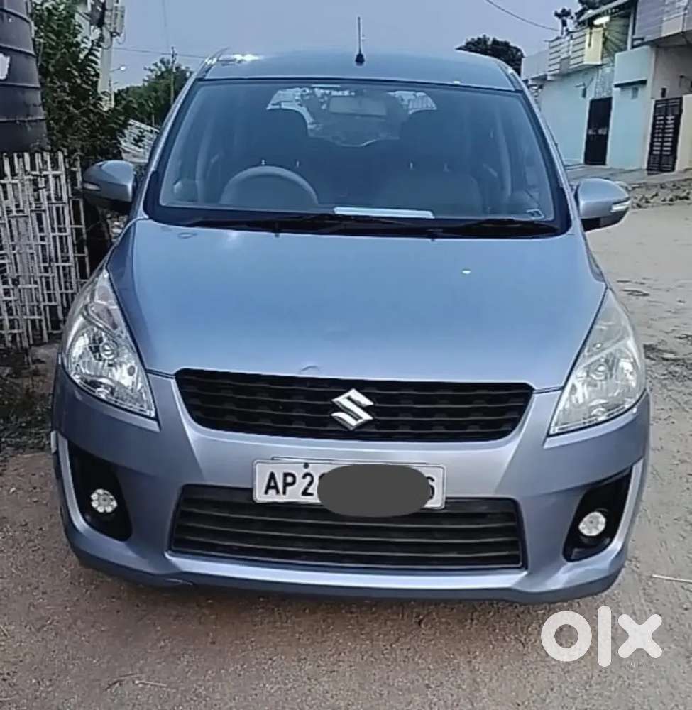 Ertiga Vdi October 2012 Model Is Very Good Condition Show Room Record