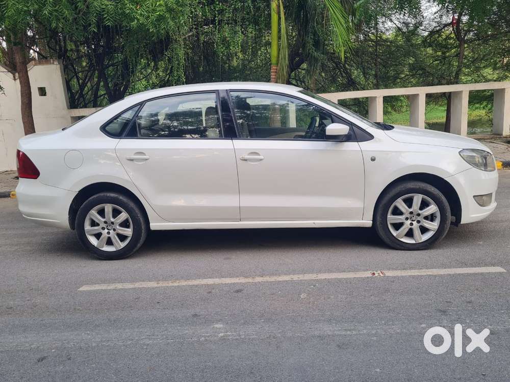 Skoda Rapid 1.5 Tdi Ambition Plus, 2014, Diesel