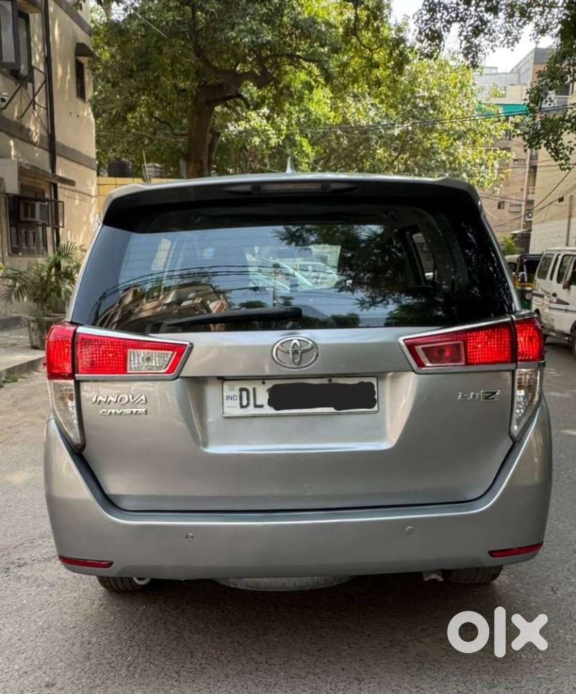 Toyota Innova Crysta 2.8 Zx At 7 Seater, 2017, Diesel