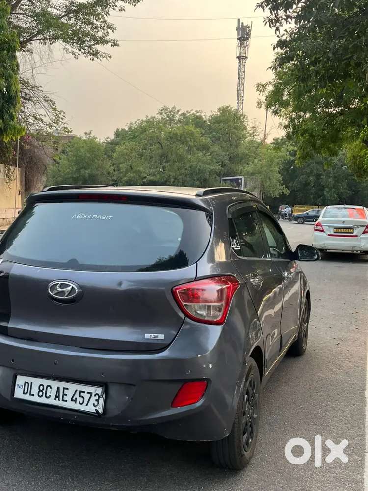 2014
2nd Owner 
Grand I10 Sportz 1.2
Pure Petrol 
59000 Km