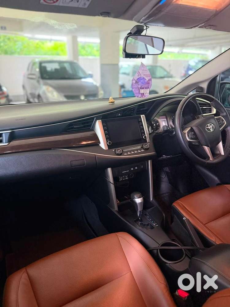 Toyota Innova Crysta 2021