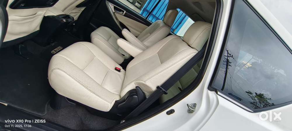 Toyota Innova Crysta 2.8 Z, 2016, Diesel