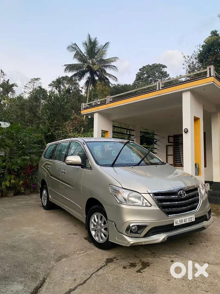 Toyota Innova 2014 Diesel Well Maintained