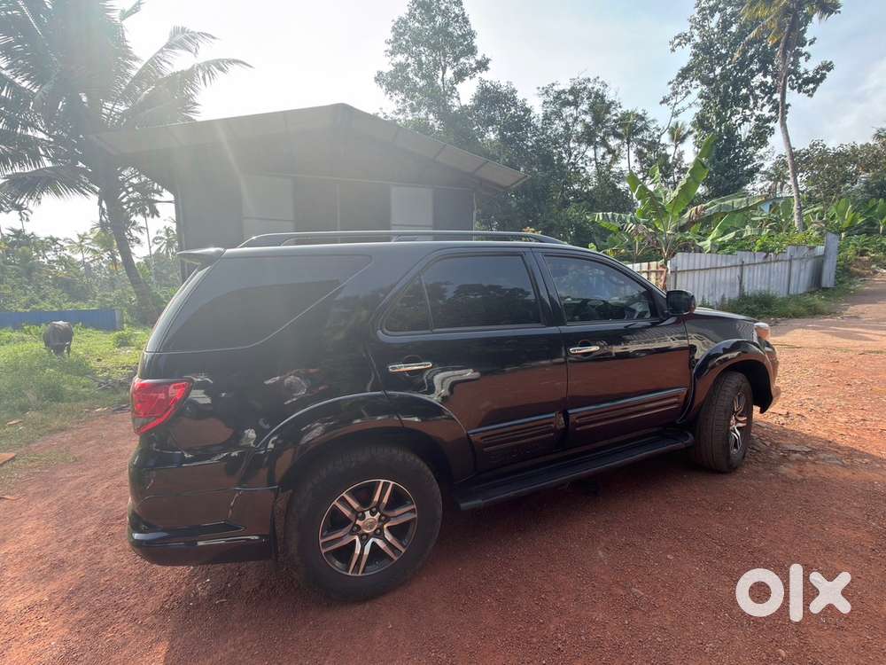 Toyota Fortuner Diesel 2012