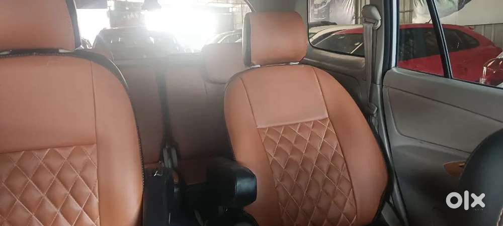Toyota Innova 2011