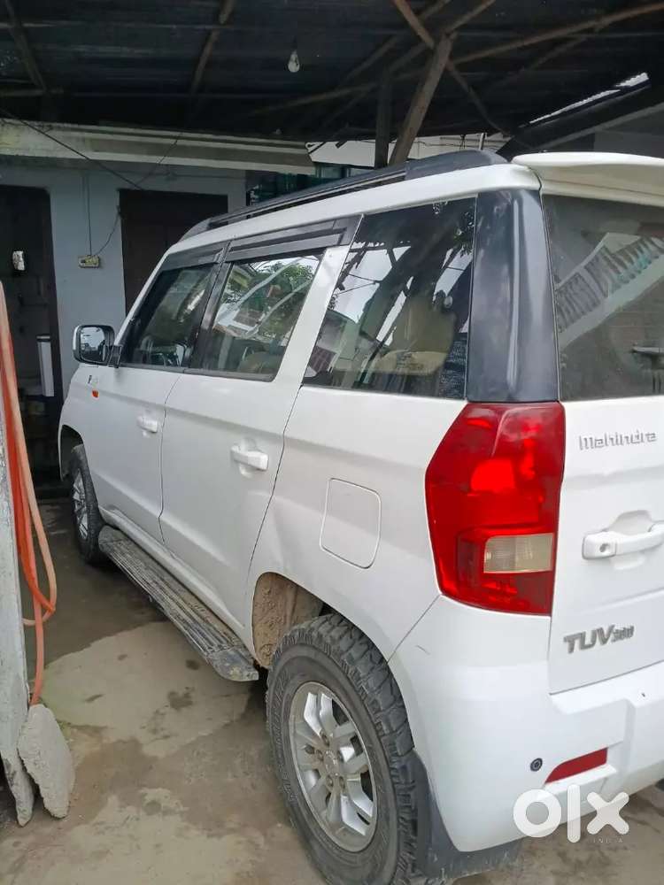 Mahindra Tuv 300 2015