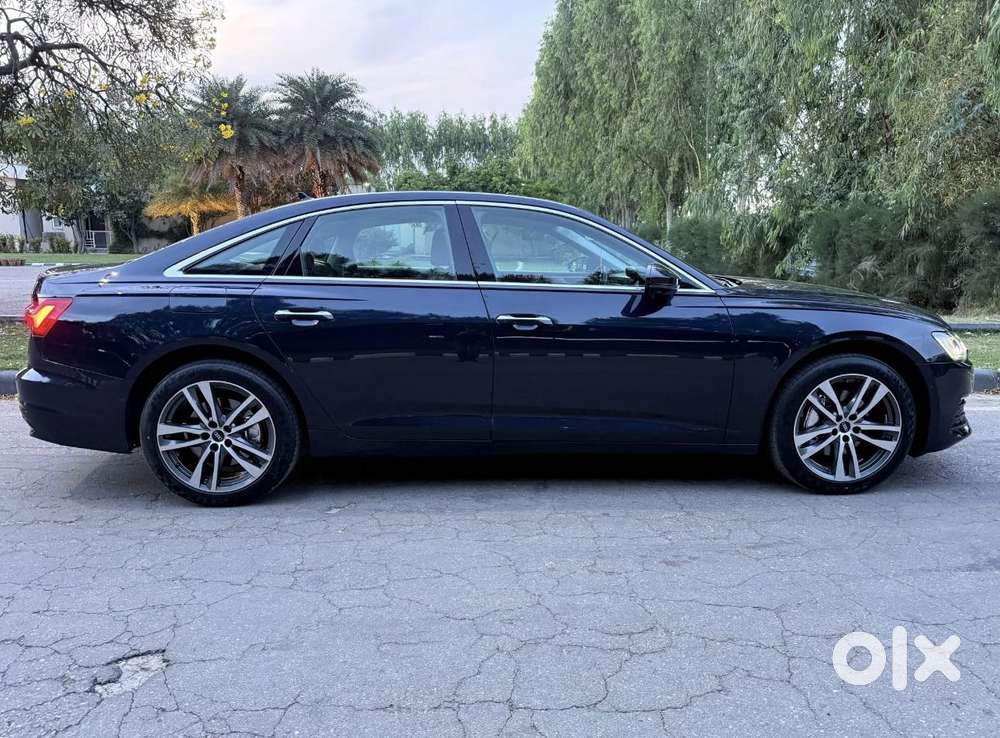 Audi A4, 2022, Petrol