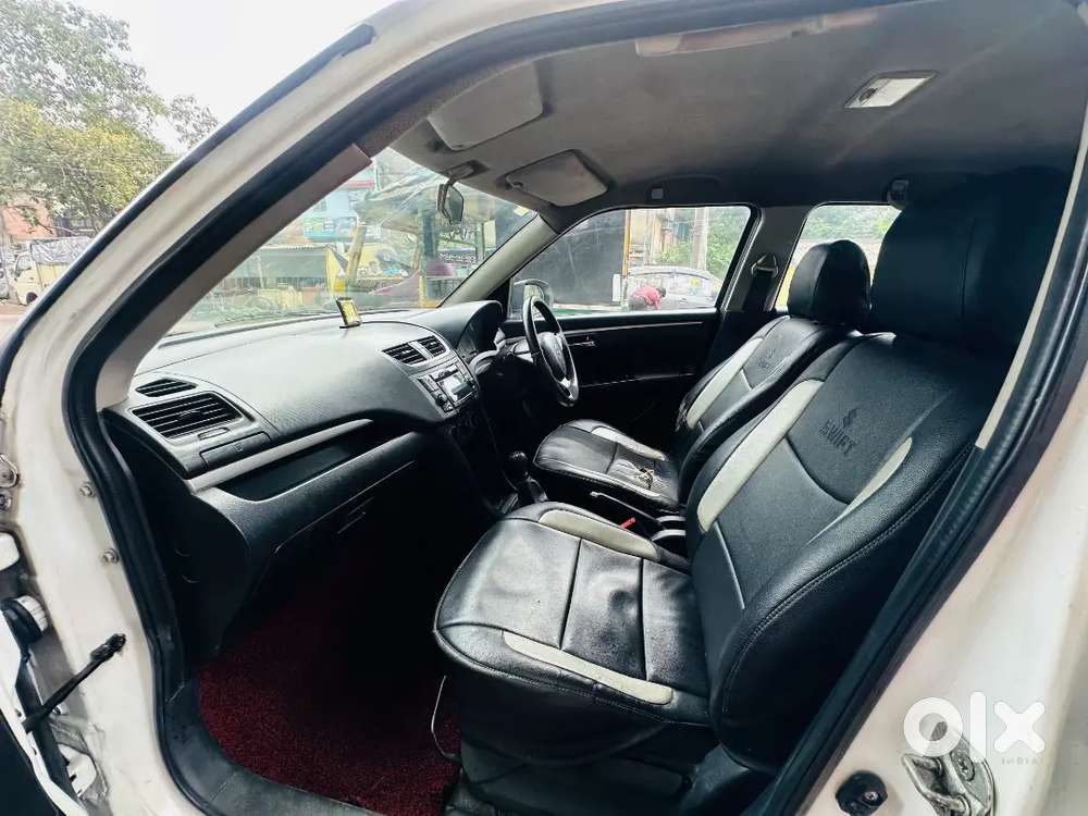 Maruti Suzuki Swift 2012 Diesel 118000 Km Driven
