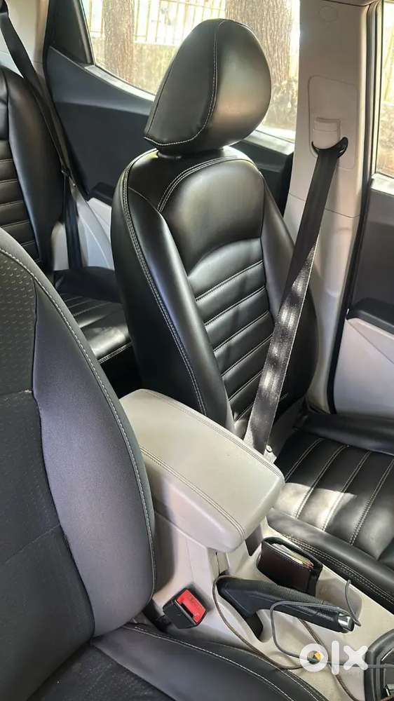 Mahindra Xuv300 Diesel 2022 Automatic Sunroof