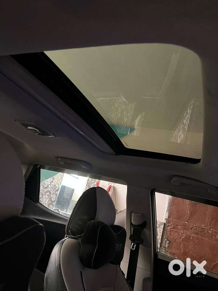 Mahindra Xuv300 2022 Petrol Well Maintained