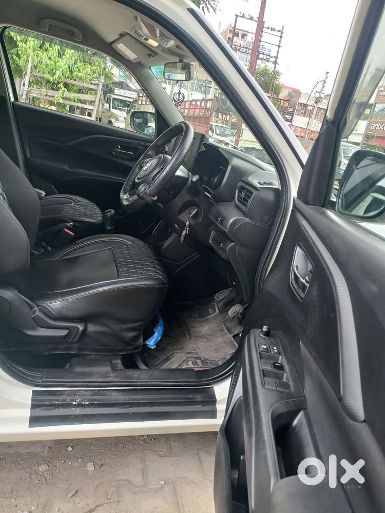 Maruti Suzuki Swift Vxi Ags, 2025, Petrol
