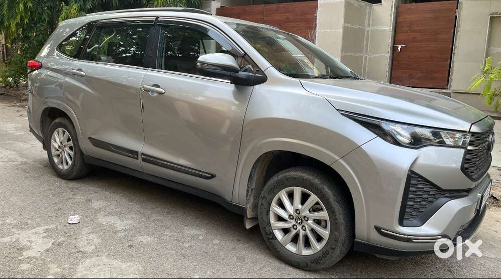 Innova Hycross - Limited Edition