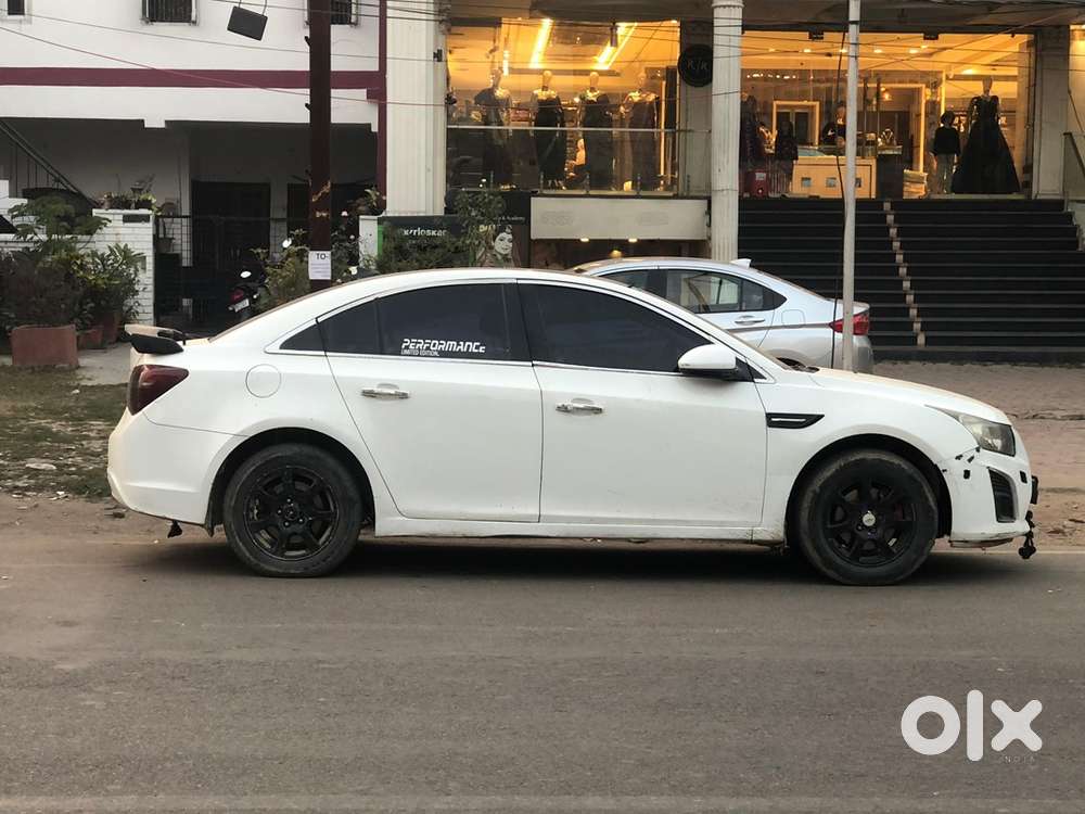 Chevrolet Cruze 2011 Diesel 94000 Km Driven