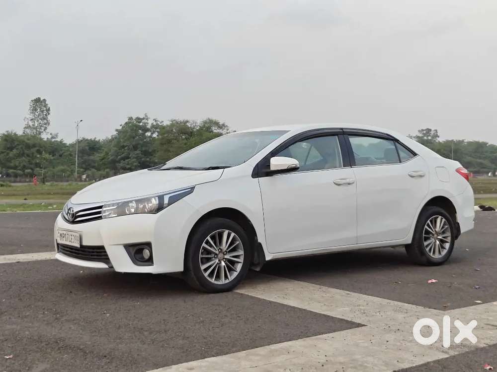 2016 Toyota Corolla Altis पेट्रोल ऑटोमैटिक