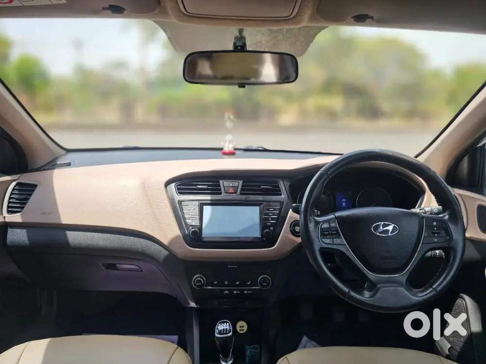 Hyundai I20 Asta Diesel 2017  First Owner   Insurance 2026