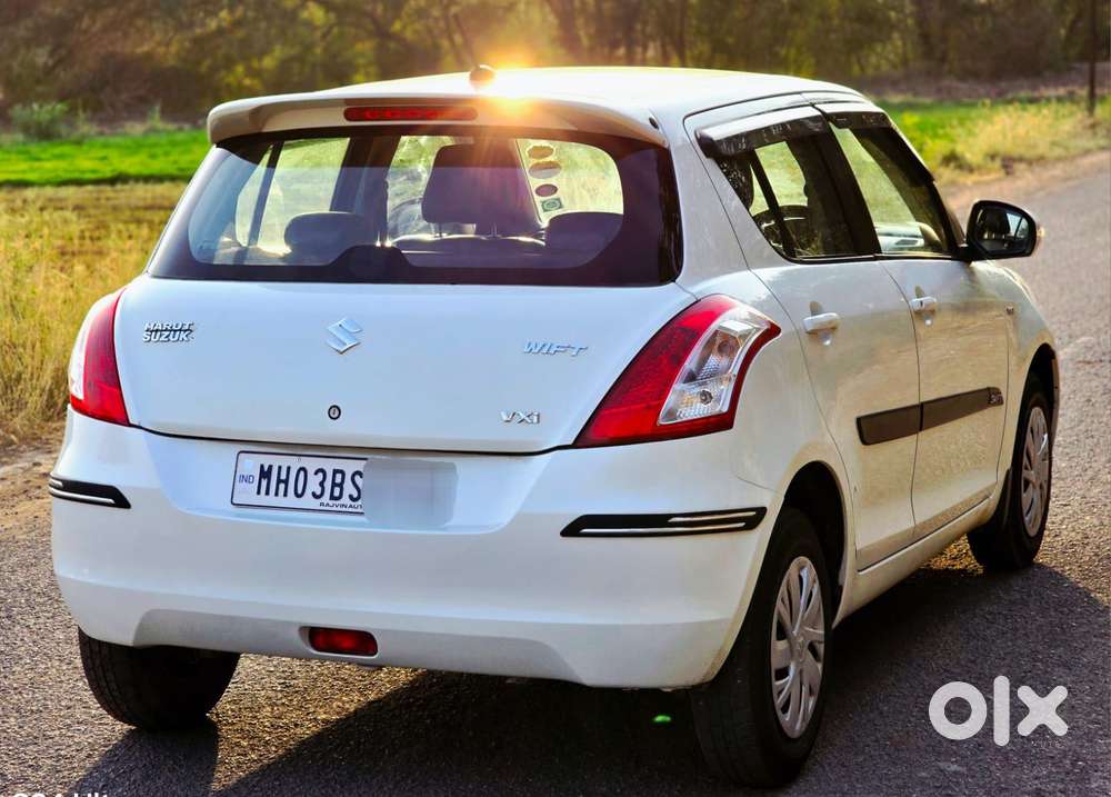 Maruti Suzuki Swift 1.2 Vxi (o), 2014, Petrol