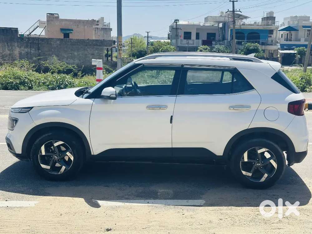Hyundai Venue 2020 Diesel Well Maintained