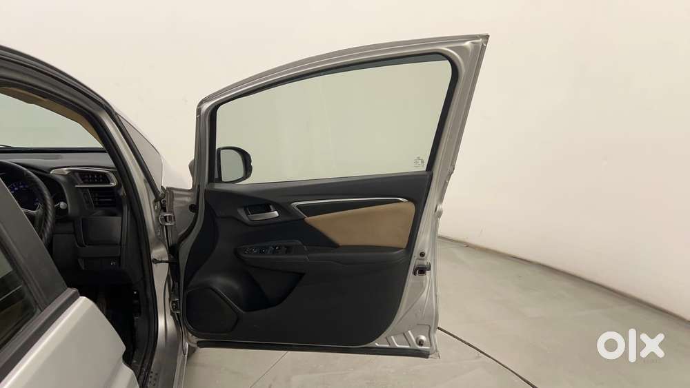 Honda Jazz V At I-vtec, 2015, Petrol