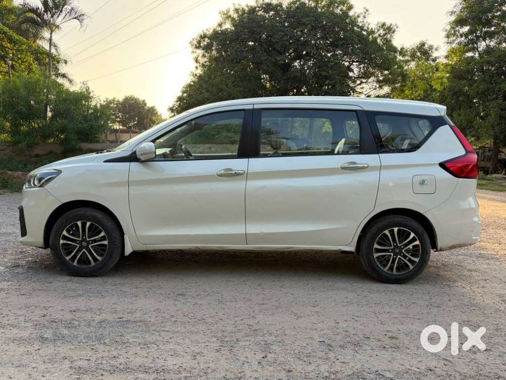 Maruti Suzuki Ertiga Zxi Shvs, 2024, Petrol