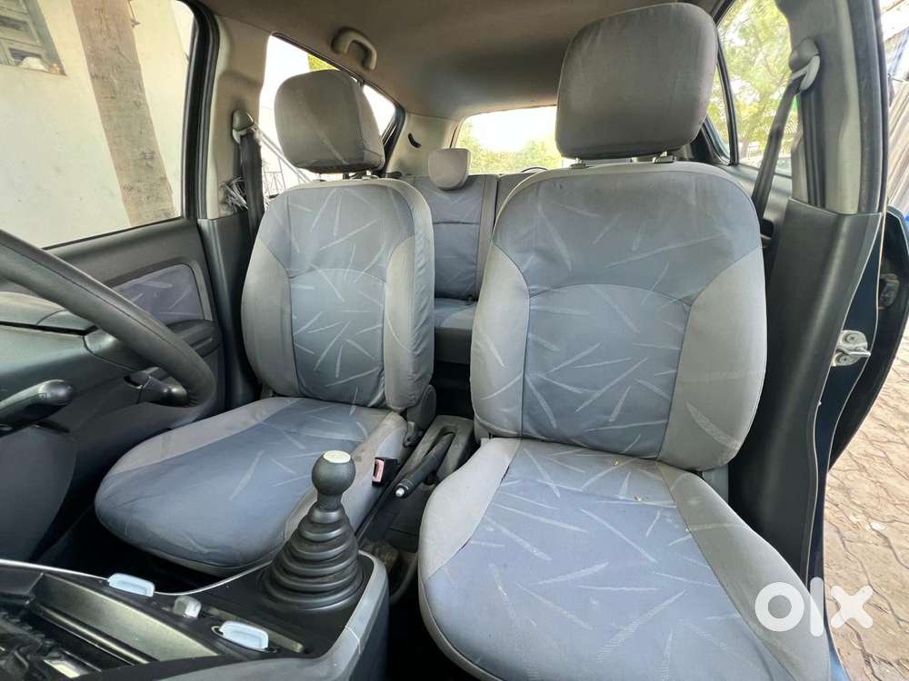 Maruti Suzuki Ritz Vxi, 2011, Petrol