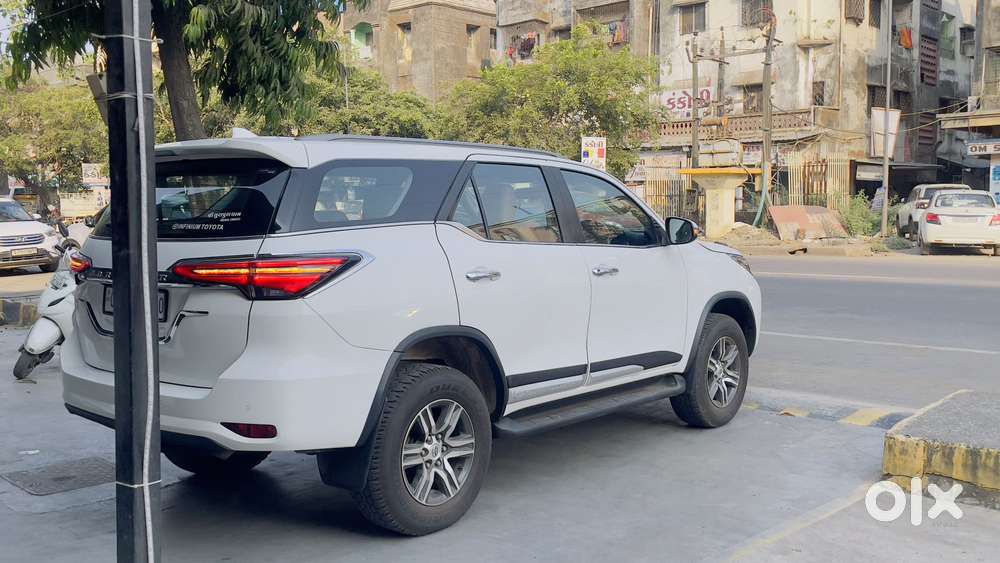 Toyota Fortuner [2021-ongoing] 2.8 2wd Diesel At, 2022, Diesel