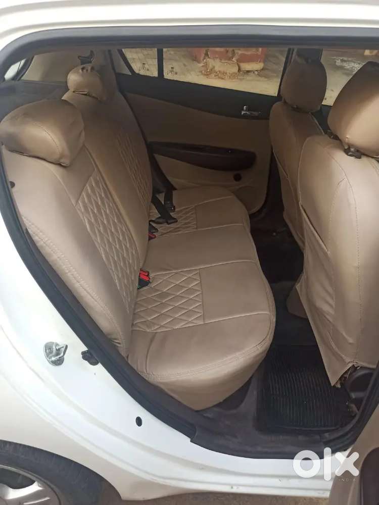 Hyundai I20 2012 Petrol 125000 Km Driven