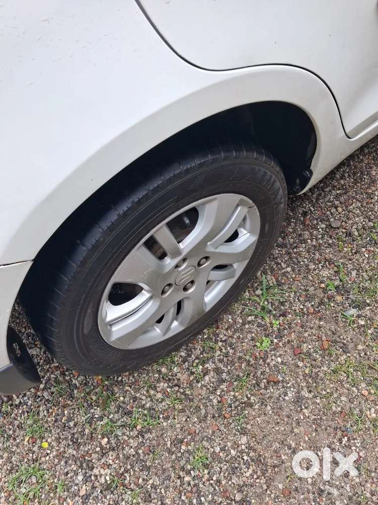 Dzire Petrol Top Scratcless