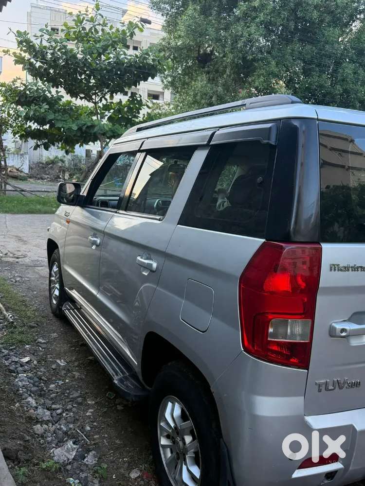 Mahindra Tuv 300 2017 Diesel Well Maintained