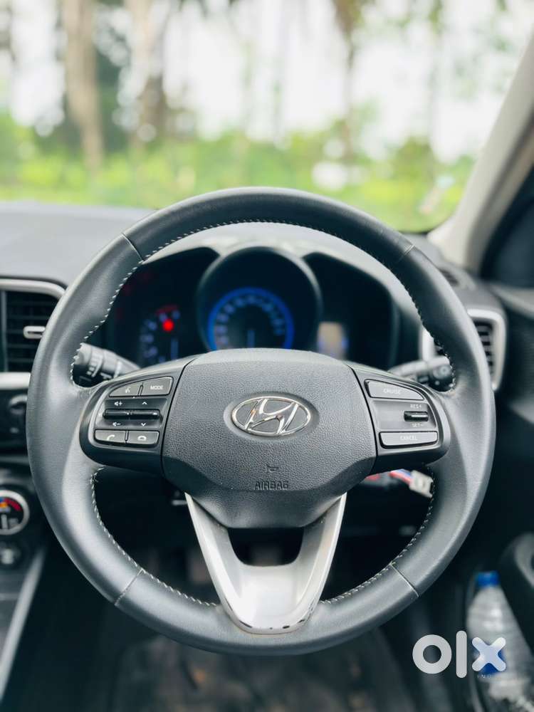 Hyundai Venue 2019 Diesel 55000 Km Driven