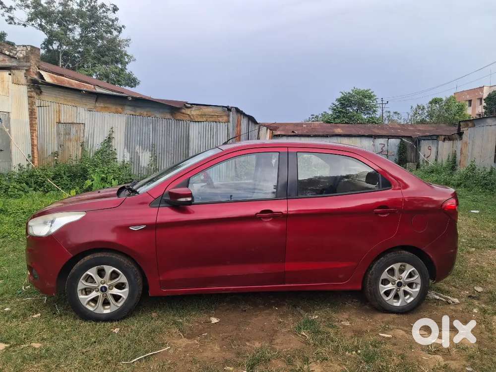 Ford Aspire Titanium Blu 2017