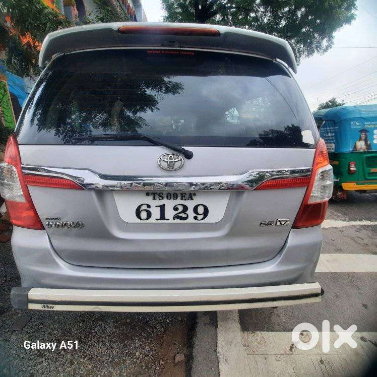 Toyota Innova 2.5 Vx 8 Seater Bs Iv, 2014, Diesel