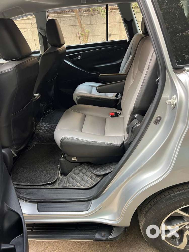 2022 Toyota Innova Crysta