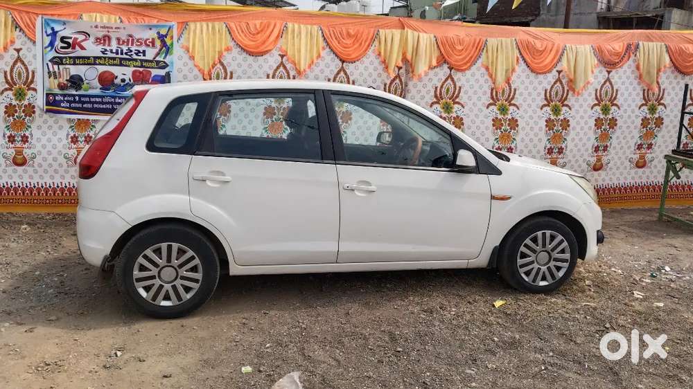 Ford Figo 2012 Cng & Hybrids 75780 Km Driven