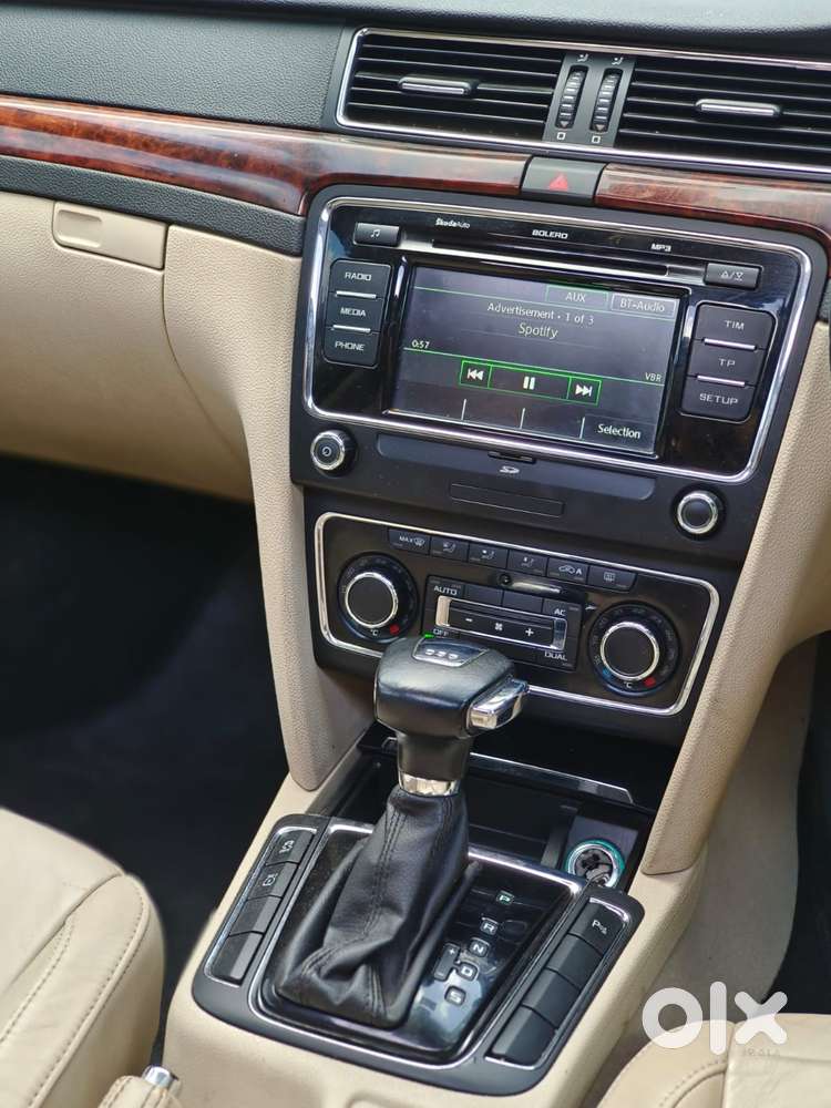 Skoda Superb Elegance 1.8 Tsi At, 2013, Petrol