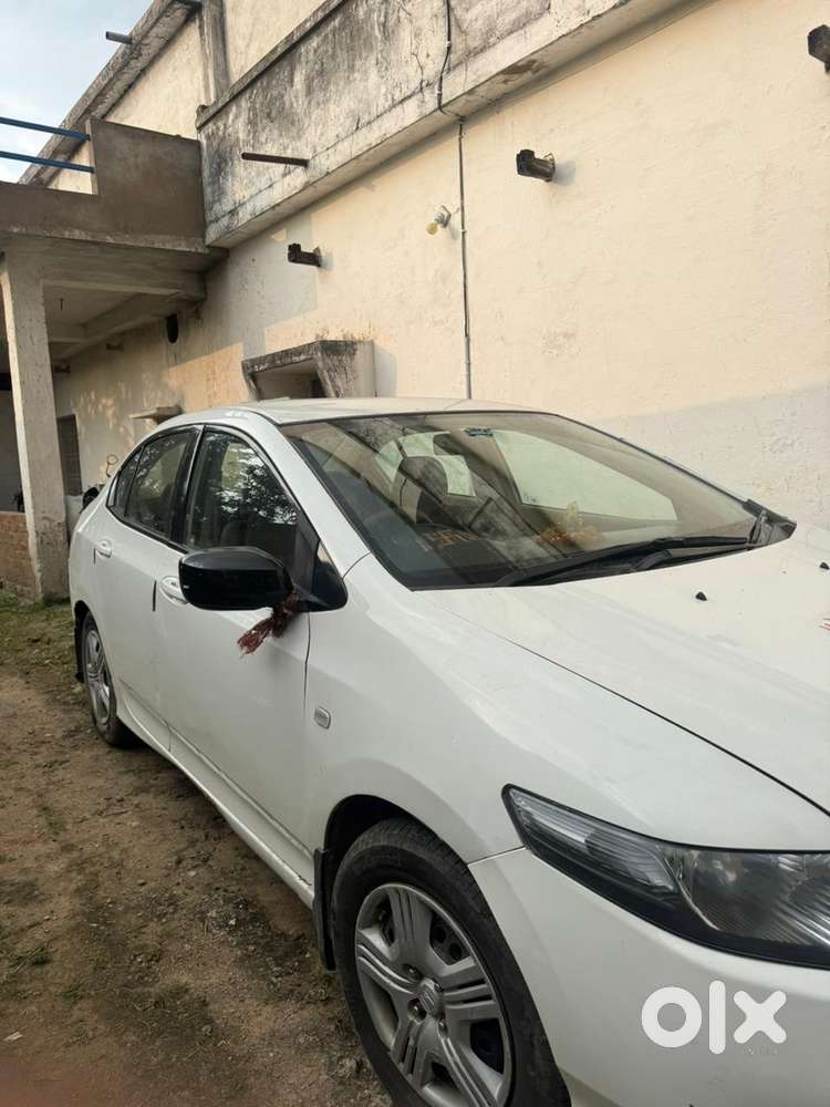 Honda City I-vtec 2010  Fully Loaded  ₹1 Lakh+ Accessories  New Tyr