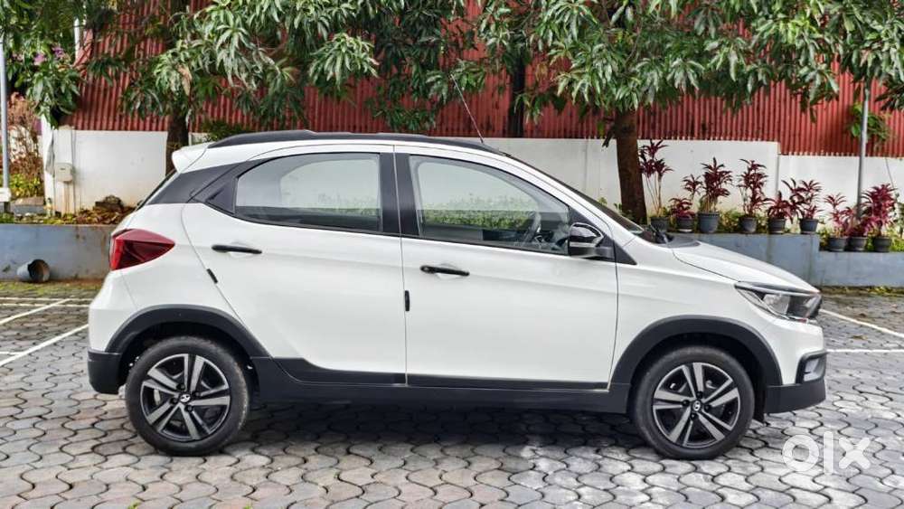 Tata Tiago 1.2 Revotron Xz (o), 2022, Petrol