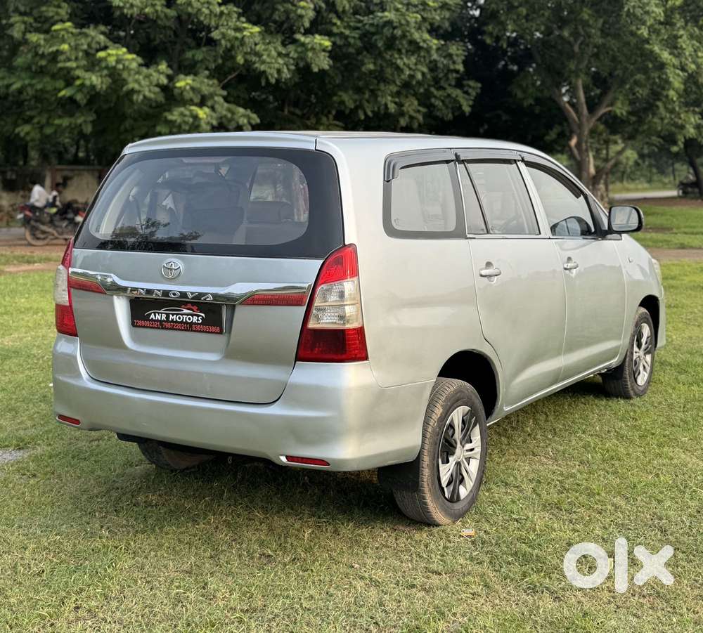 Toyota Innova 2.5 G (diesel) 8 Seater, 2015, Diesel