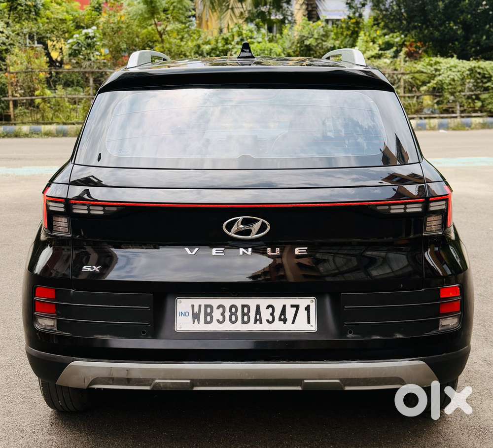 Hyundai Venue Sx Mt, 2023, Petrol