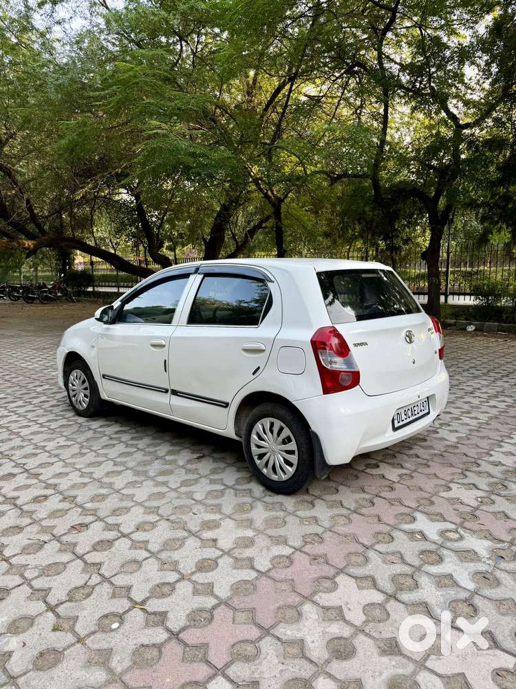 Toyota Etios Liva G Exclusive, 2015, Cng & Hybrids