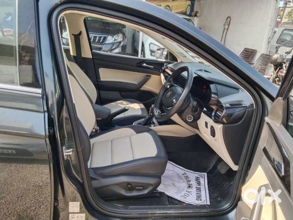 Skoda Slavia 1.0 Tsi Style At, 2023, Petrol