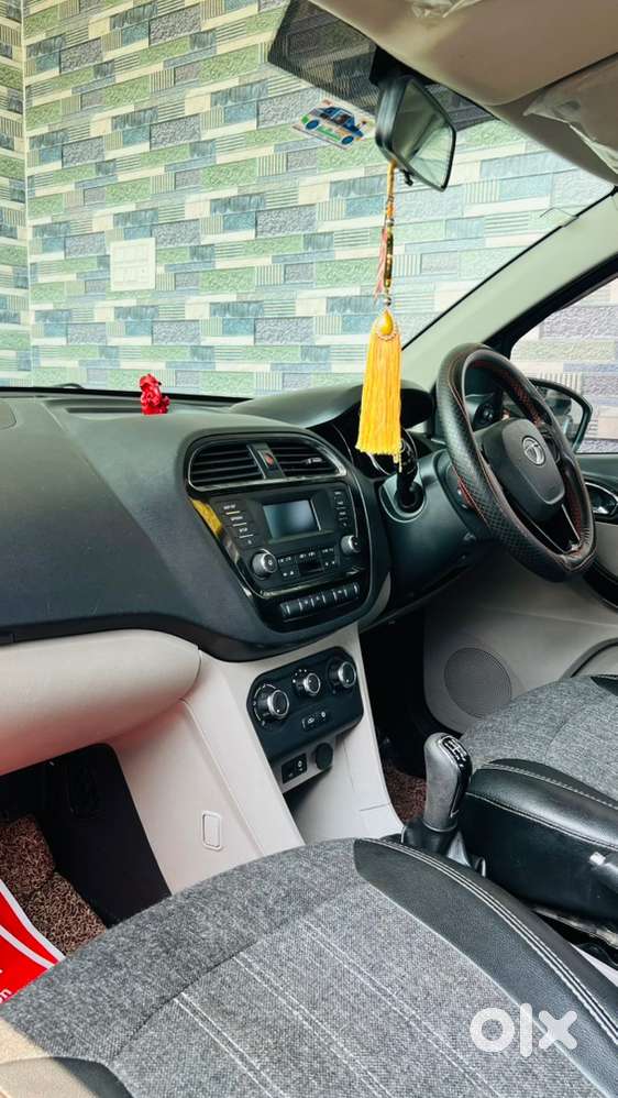 Tata Tiago 2018 Petrol 45000 Km Driven Well Maintained All Service
