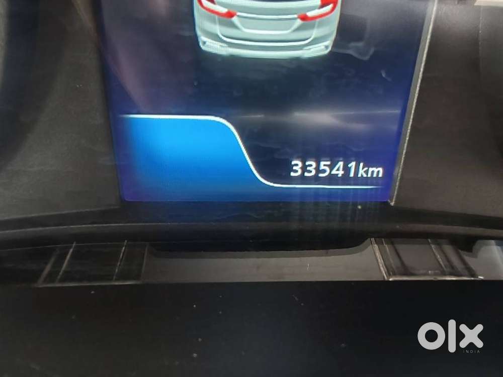 Maruti Suzuki Ertiga 1.5 Zxi Plus Shvs, 2023, Petrol