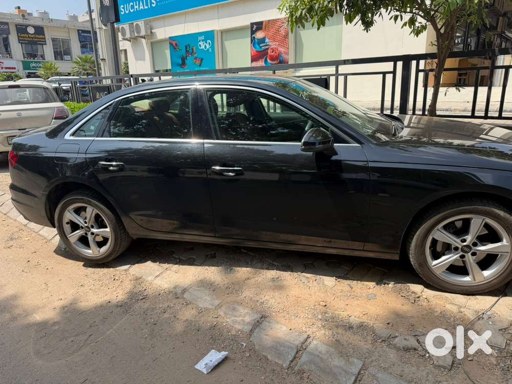 Audi A4 Petrol 2025