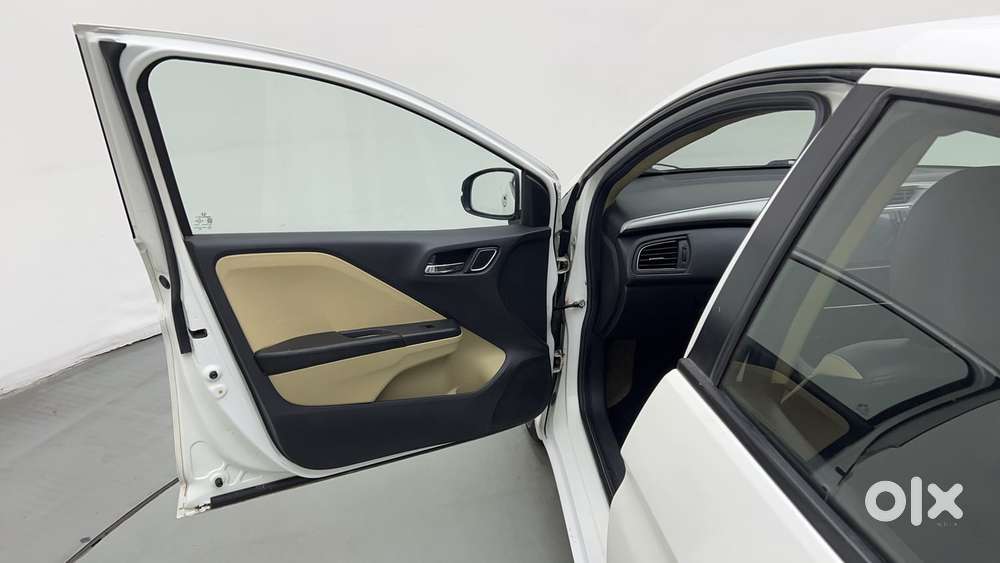 Honda City I-vtec V, 2017, Petrol