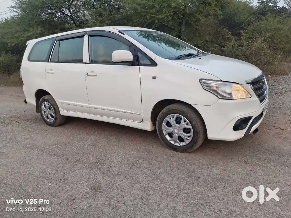 Toyota Innova 2015 Diesel 145600 Km Driven