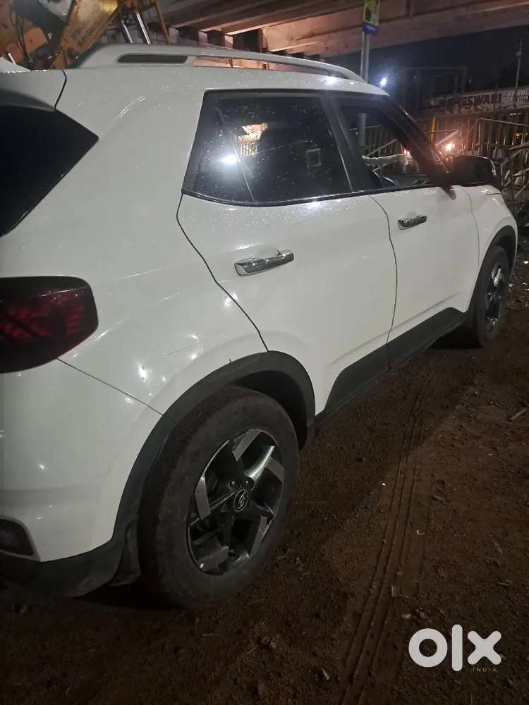 Hyundai Venue 2020 Diesel 104000 Km Driven