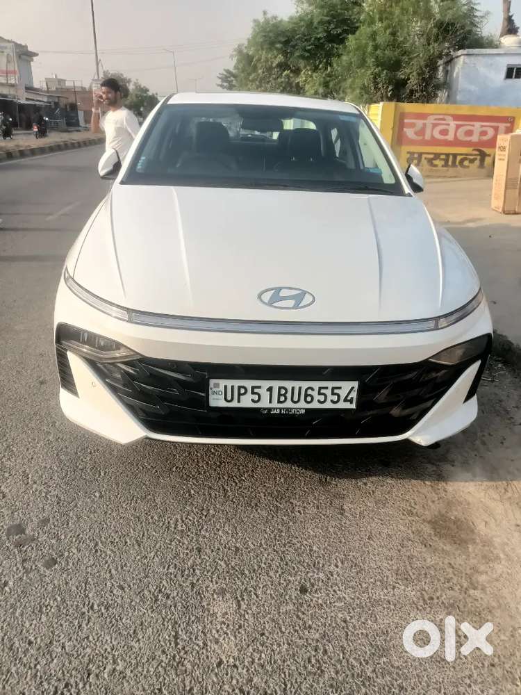 Hundai Verna Sx